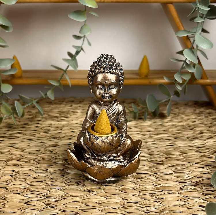 BACKFLOW rökelsehållare Buddha bronsfärgad