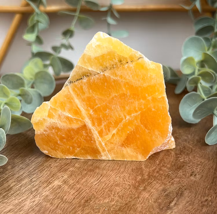 Orange kalcit rå friform B (mindre)