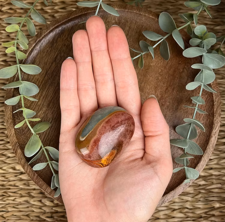 Polykromjaspis meditationssten (handsten) S