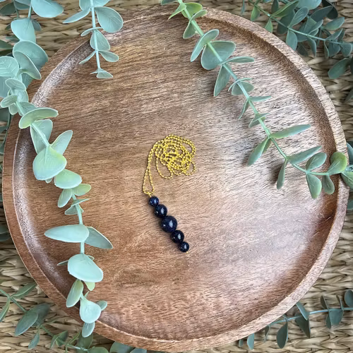 Cassiopeja halsband med Blå Guldsten