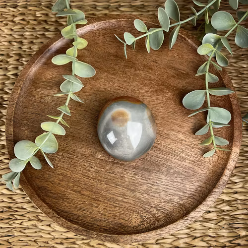 Polykromjaspis meditationssten (handsten) L