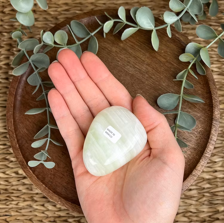 Grön kalcit meditationssten (handsten) D