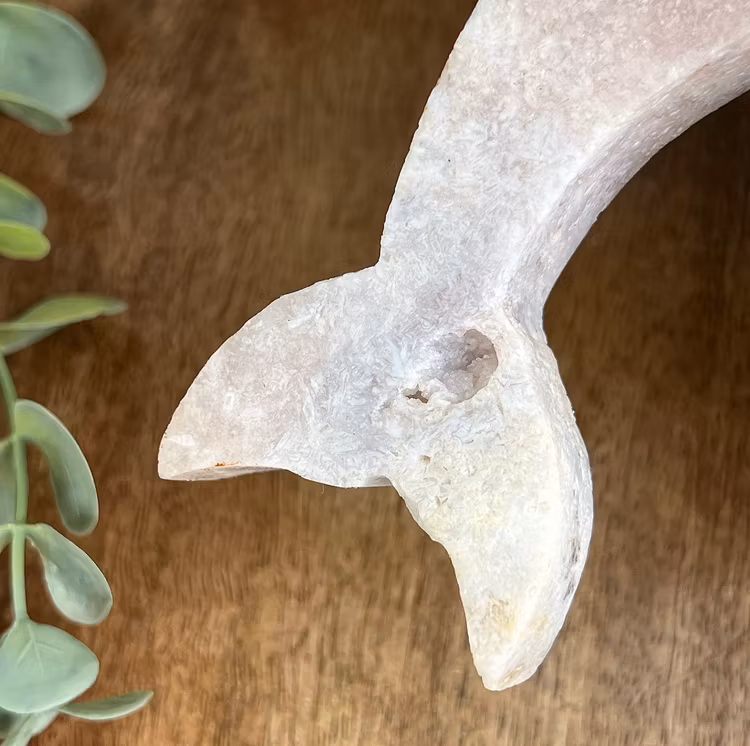 Rosa Ametist delfin carving E