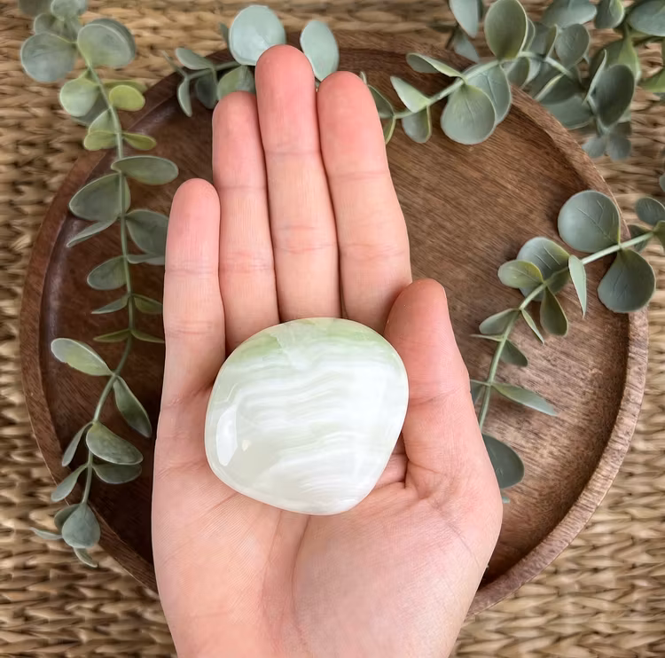 Grön Kalcit meditationssten (handsten) G