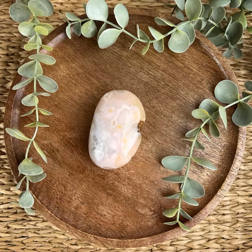 Blomsteragat meditationssten (handsten) D