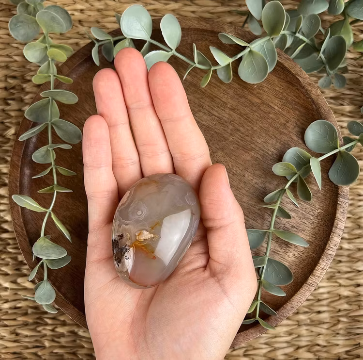 Blomstergat meditationssten (handsten) F
