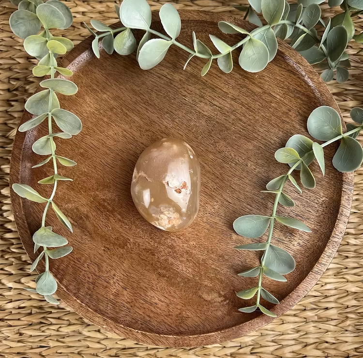 Blomsteragat meditationssten (handsten) H