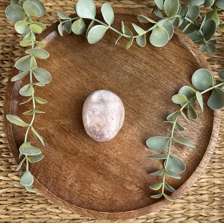 Blomsteragat meditationssten (handsten) G
