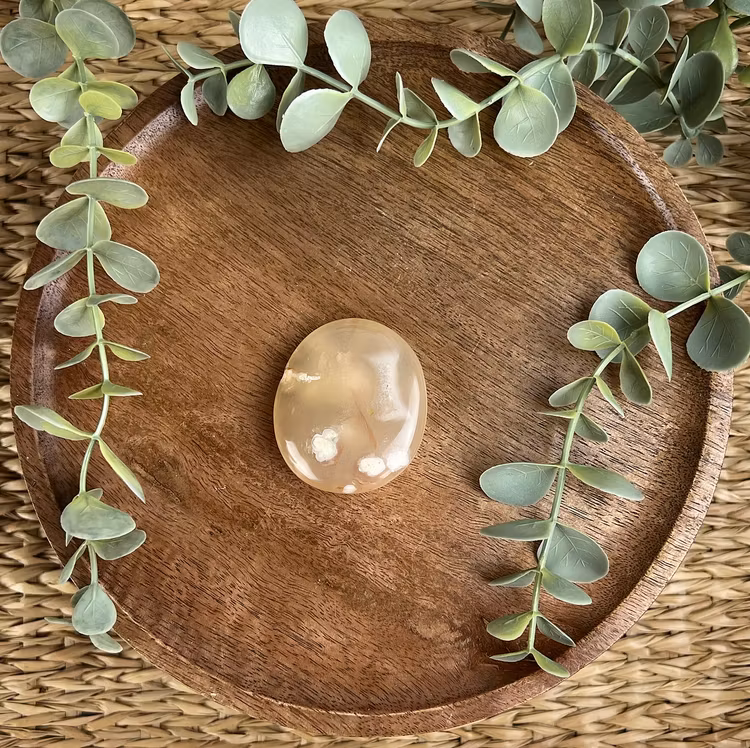 Blomsteragat meditationssten (handsten) W