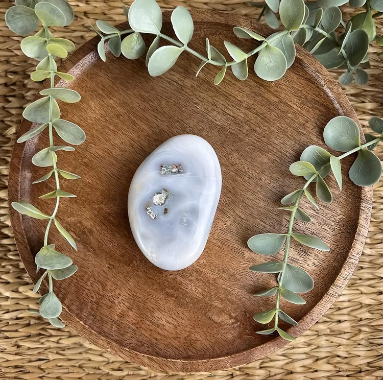 Agat medittionssten (handsten) A