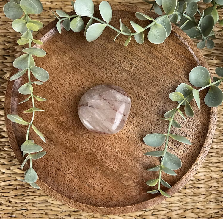 Eldkvarts (Röd Hematoidkvarts) meditationssten/handsten D
