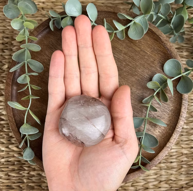 Eldkvarts (Röd Hematoidkvarts) meditationssten/handsten D