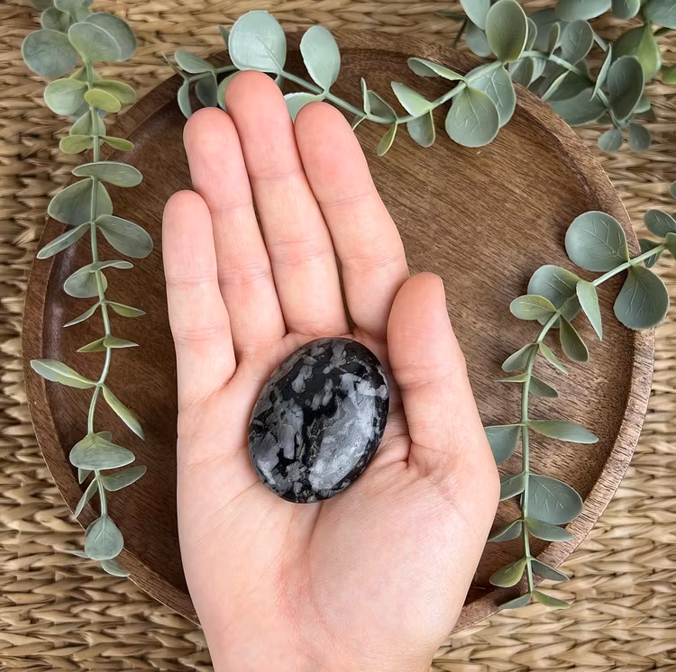 Indigo Gabro meditationssten (handsten) B