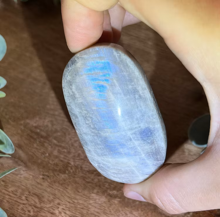 Indisk Månsten meditationssten (handsten) B