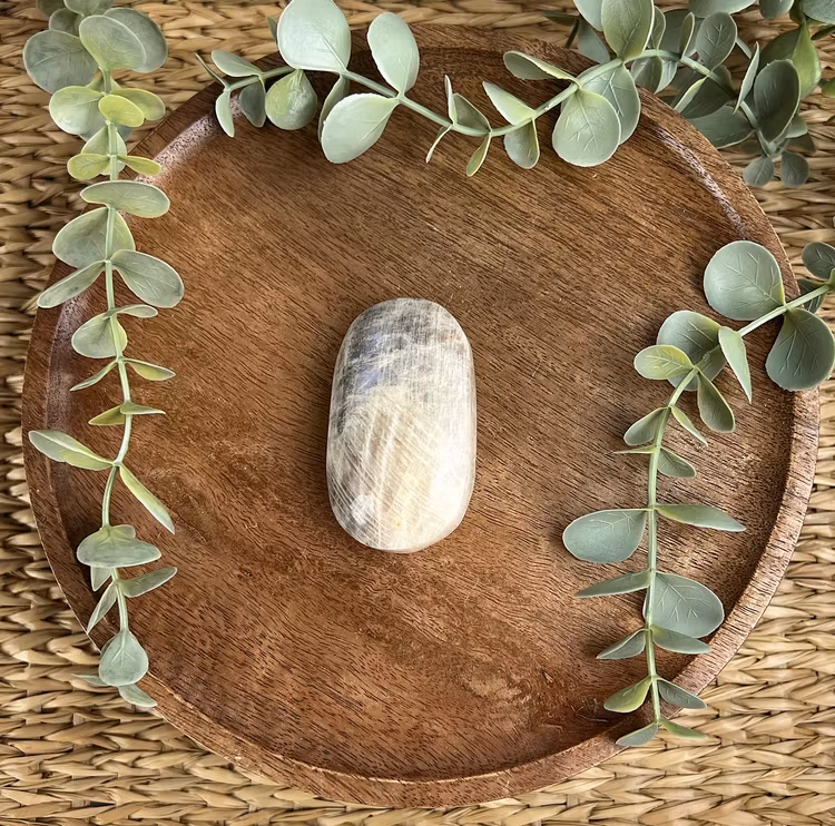 Indisk Månsten meditationssten (handsten) B