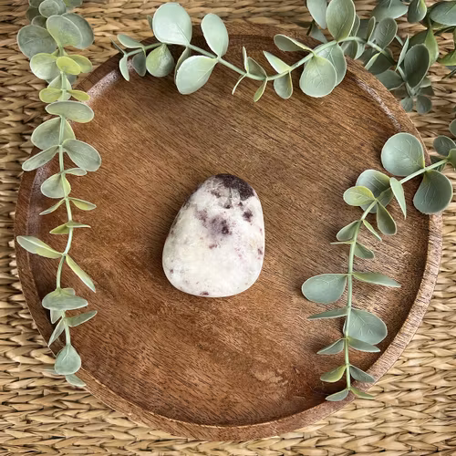 Pegmatit meditationssten (handsten) A