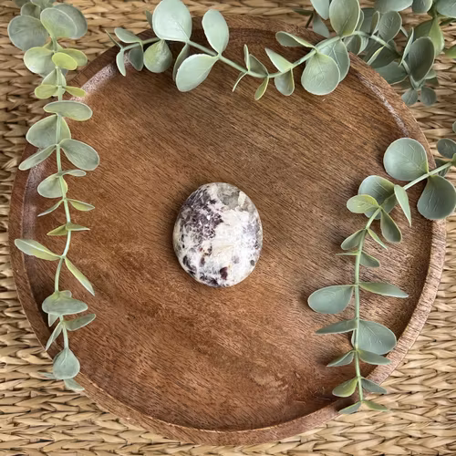 Pegmatit meditationssten (handsten) B