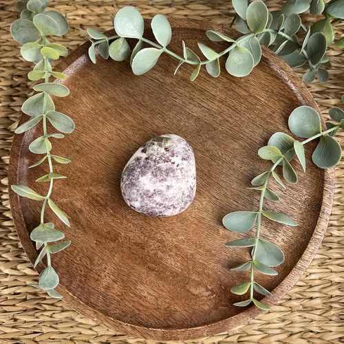 Pegmatit meditationssten (handsten) F