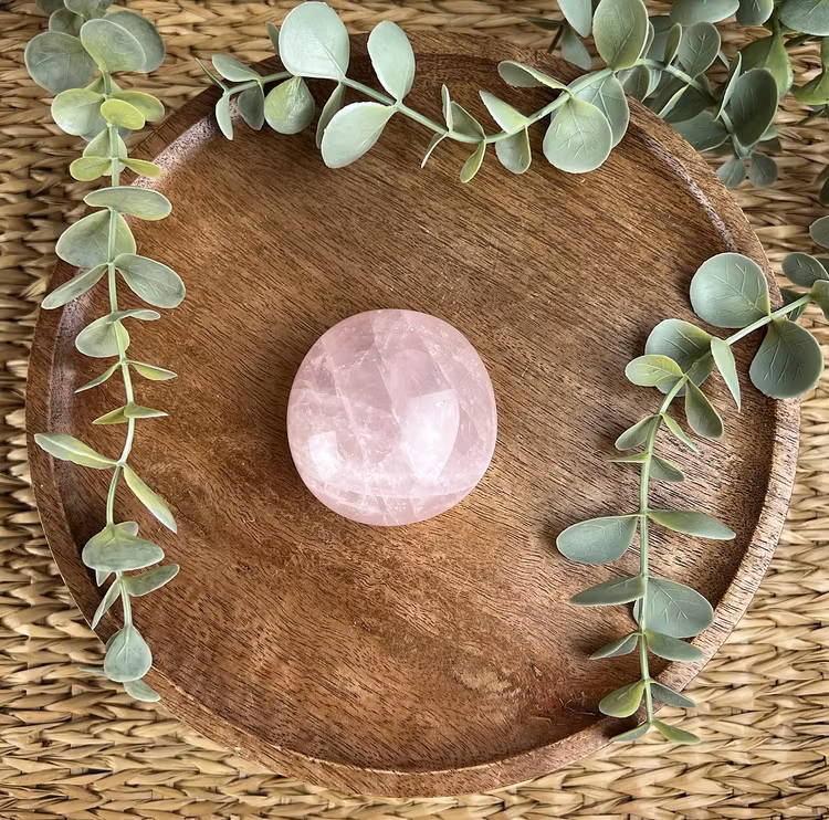 Rosenkvarts meditationssten (handsten) A
