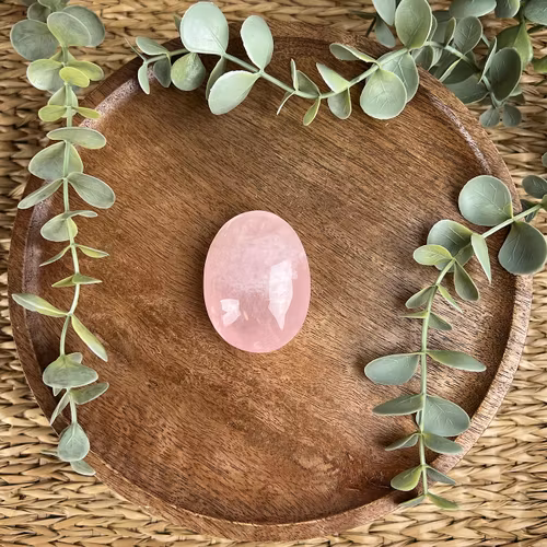 Rosenkvarts meditationssten (handsten) B