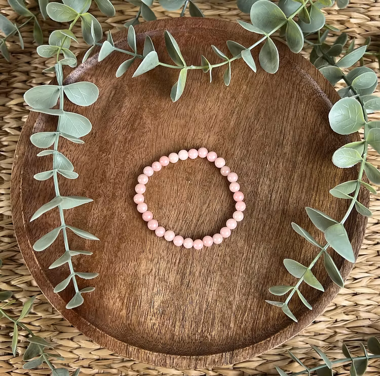 Stenarmband av Rosa opal A (6 mm)
