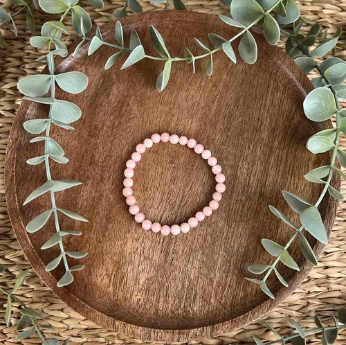 Stenarmband av Rosa opal B (6 mm)