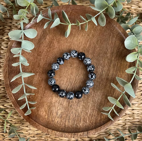 Stenarmband av Snöflingeobsidian (12 mm)