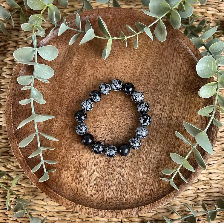 Stenarmband av Snöflingeobsidian (12 mm)