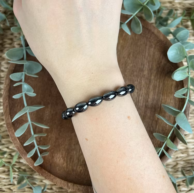 Stenarmband av Hematit (oval)