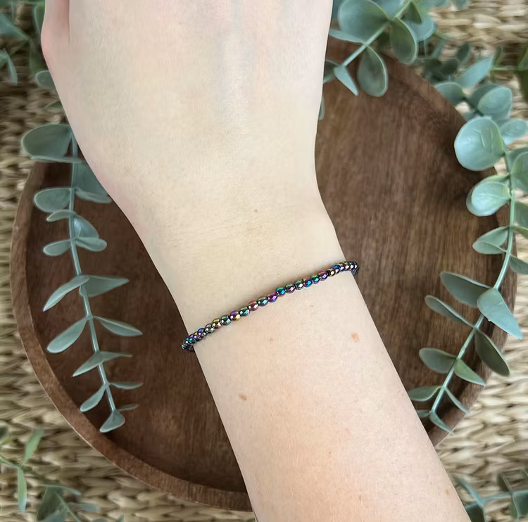 Stenarmband av pläterad Hematit (3 mm) titanaura
