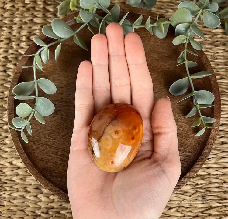 Karneol meditationssten (handsten) D