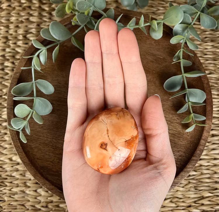 Karneol meditationssten (handsten) B