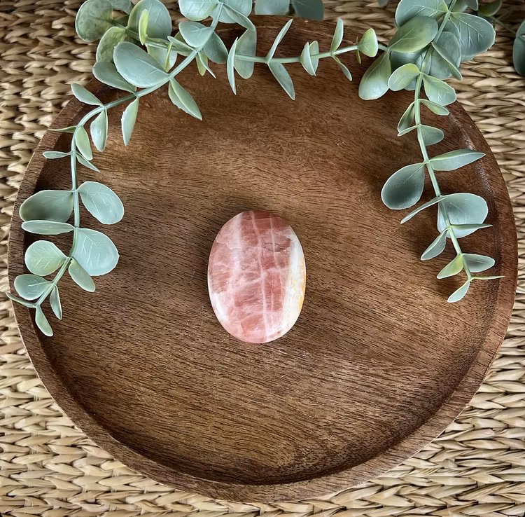 Rosenkalcit meditationssten/handsten A