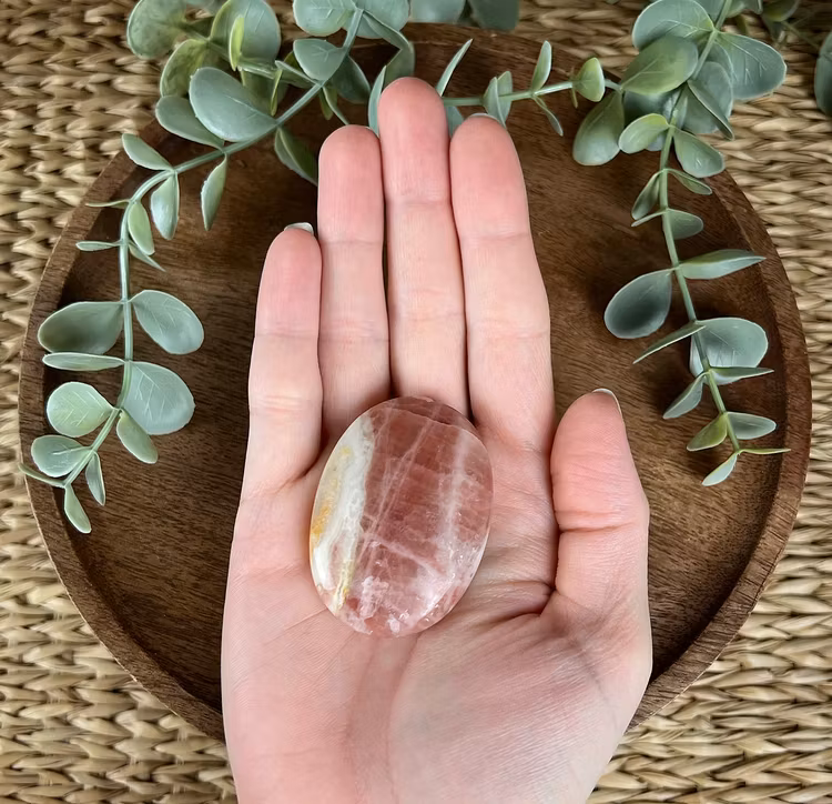 Rosenkalcit meditationssten/handsten A