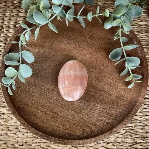 Rosenkalcit meditationssten/handsten D