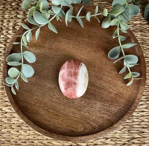 Rosenkalcit meditationssten/handsten E