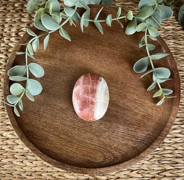 Rosenkalcit meditationssten/handsten E