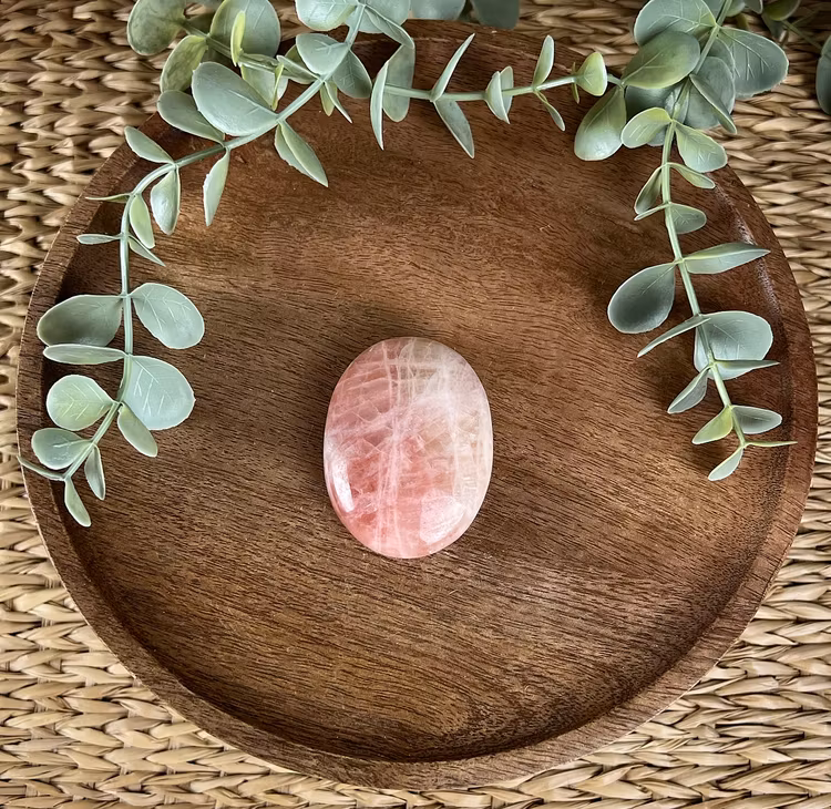 Rosenkalcit meditationssten/handsten F