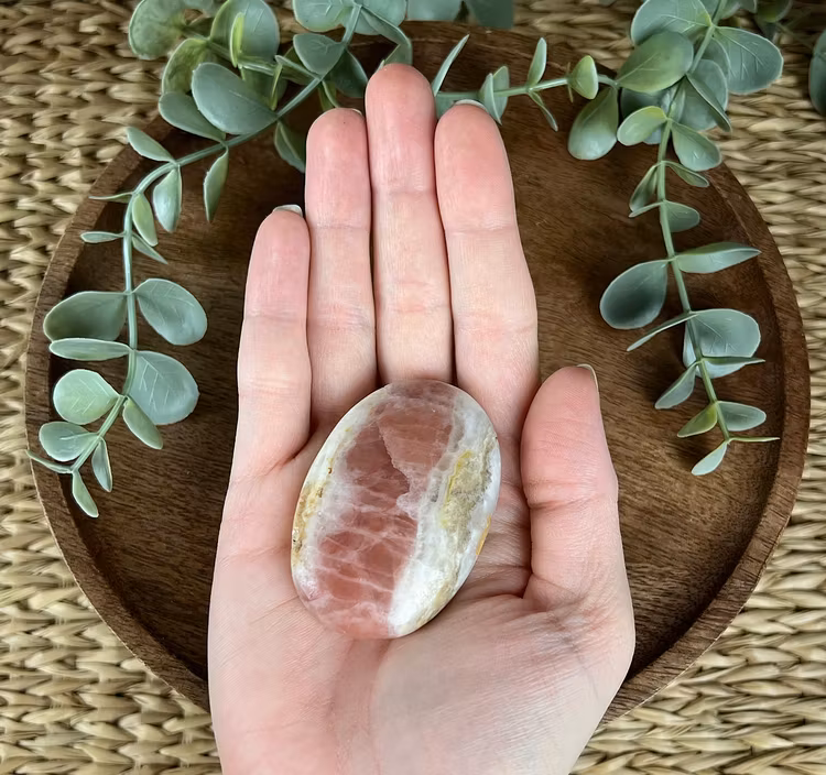 Rosenkalcit meditationssten/handsten L