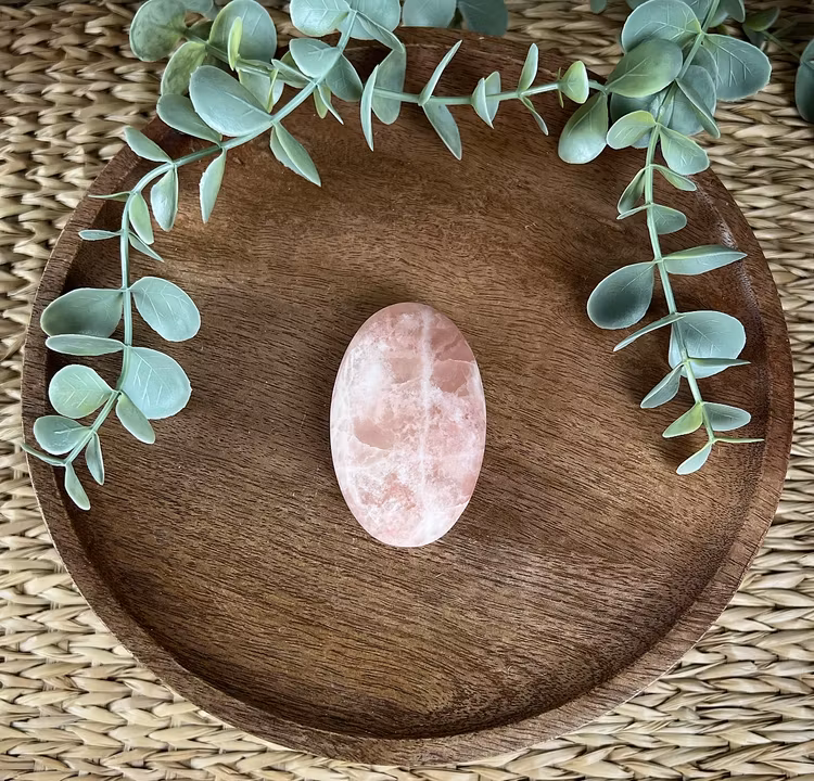 Rosenkalcit meditationssten/handsten N