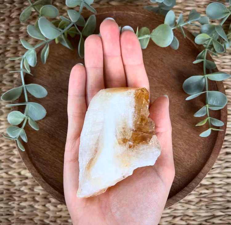 ”Citrin” (upphettad ametist) rå spets/rå bit D