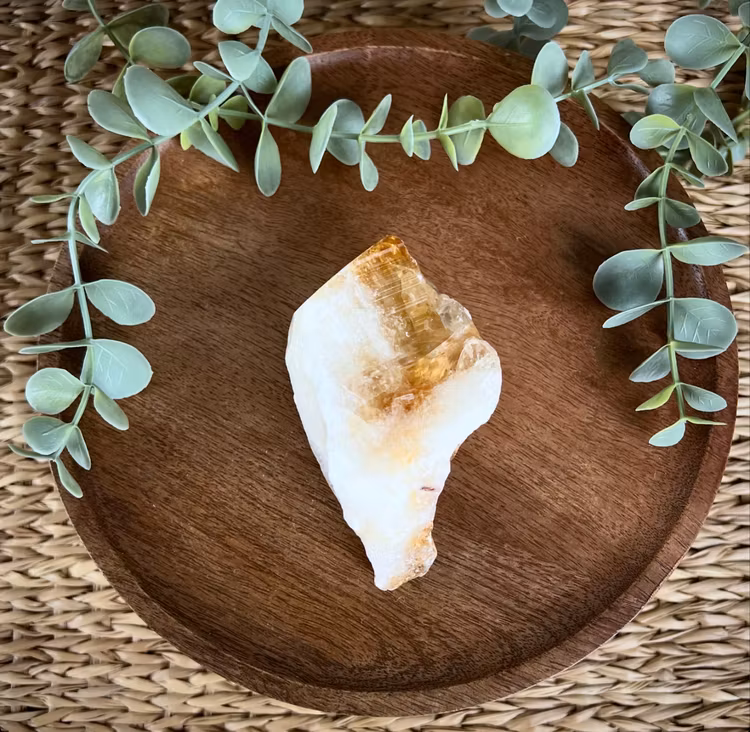 ”Citrin” (upphettad ametist) rå spets/rå bit D