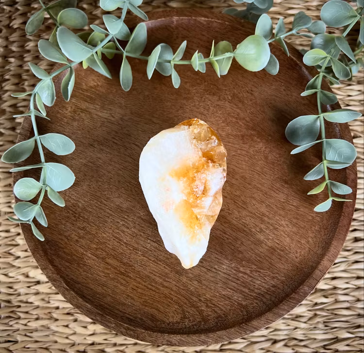 ”Citrin” (upphettad ametist) rå spets/rå bit E