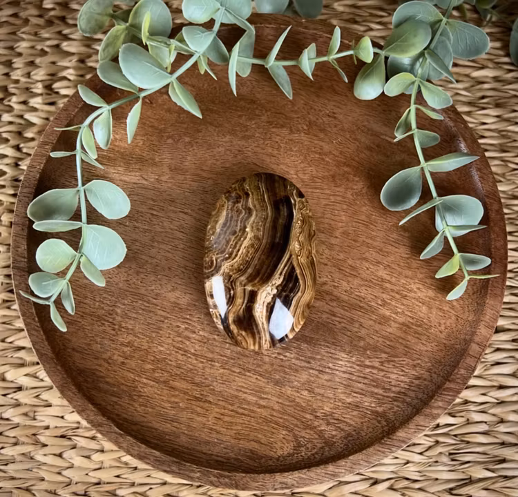 Chokladkalcit meditationssten (handsten) D