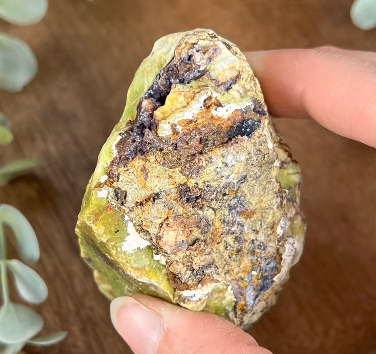 Grön opal rå bit A