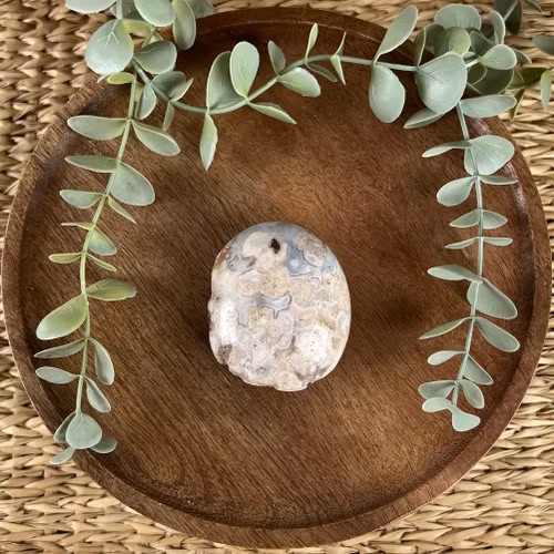 Blomsteragat meditationssten (handsten) E