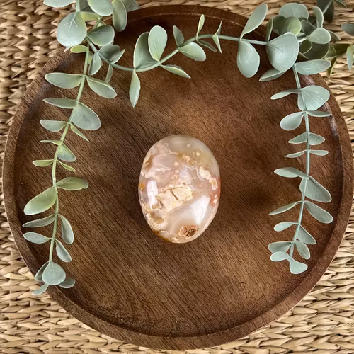 Blomsteragat meditationssten (handsten) C