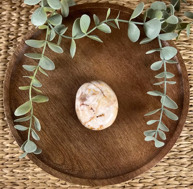 Blomsteragat meditationssten (handsten) B