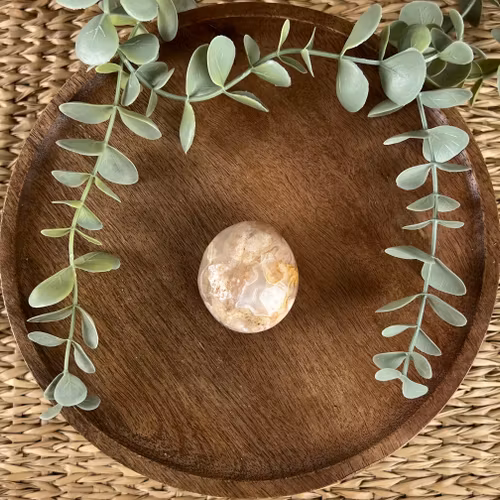 Blomsteragat meditationssten (handsten) A