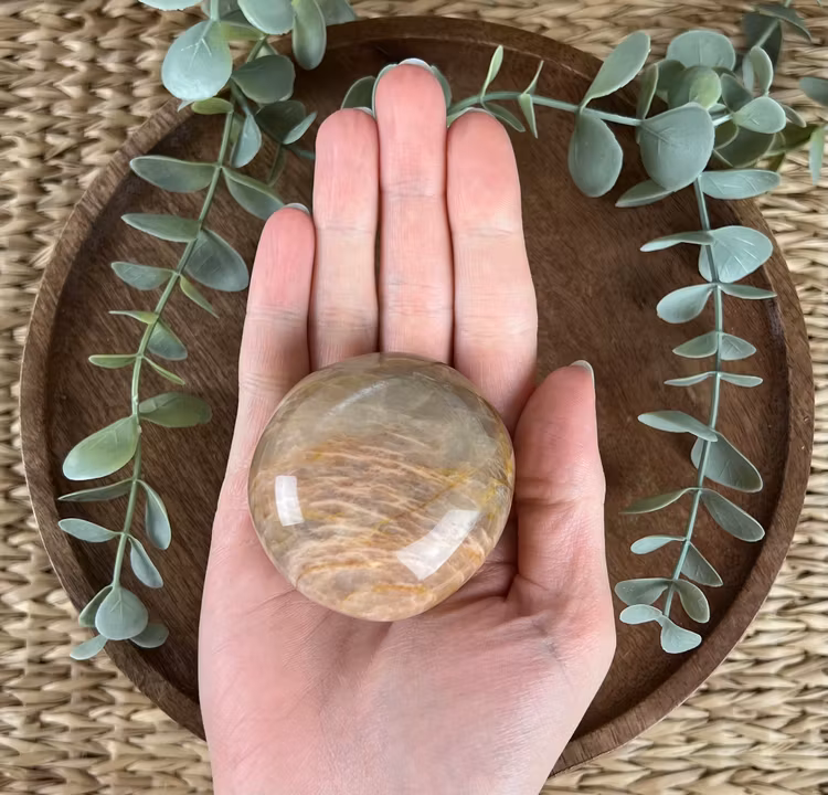 Persikomånsten meditationssten (handsten) A